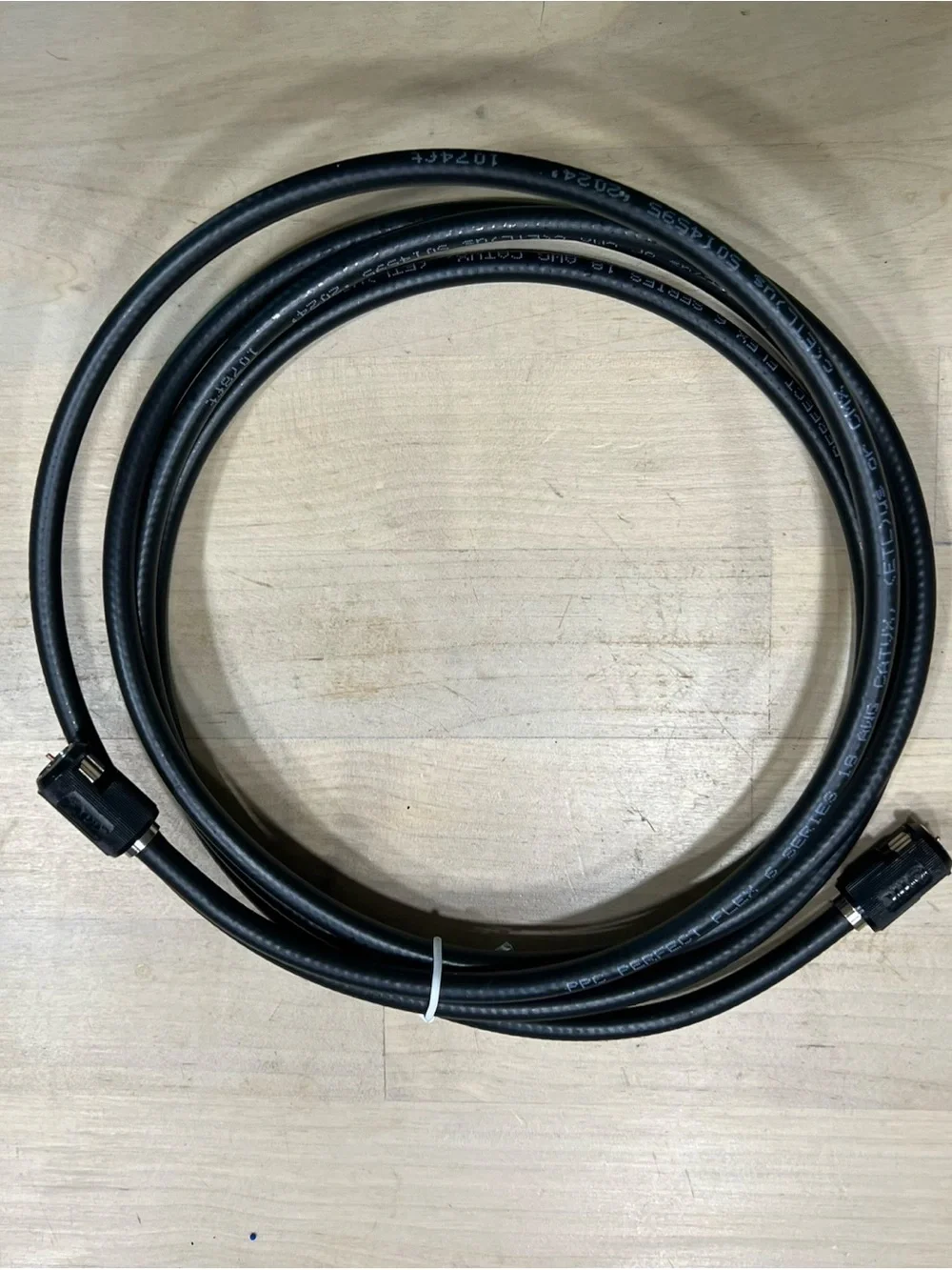 PPC Perfect Flex 6 Series (RG6) 18 AWG CATV coaxial cable - 8 ft
